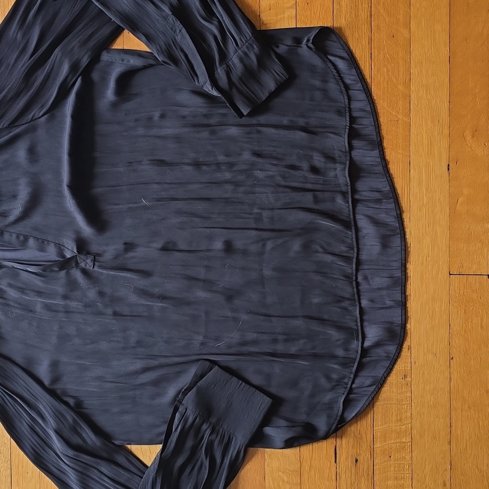 Sanctuary, Split V-Neck, Pleated Sleeve Blouse, Black, VGUC, Women's L - Picture 10 of 16